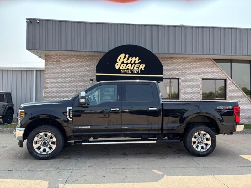 2019 Ford F-250 LariatImage 2