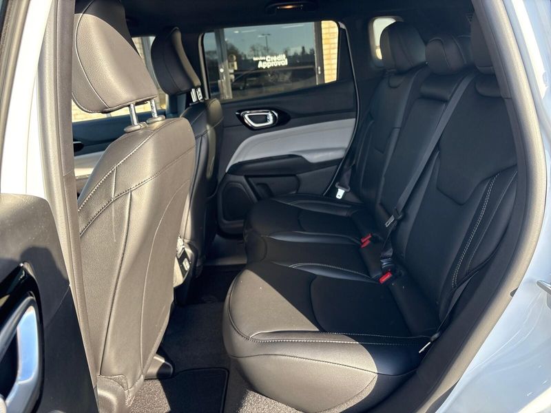 New 2026 Jeep Compass Limited 4x4Image 4