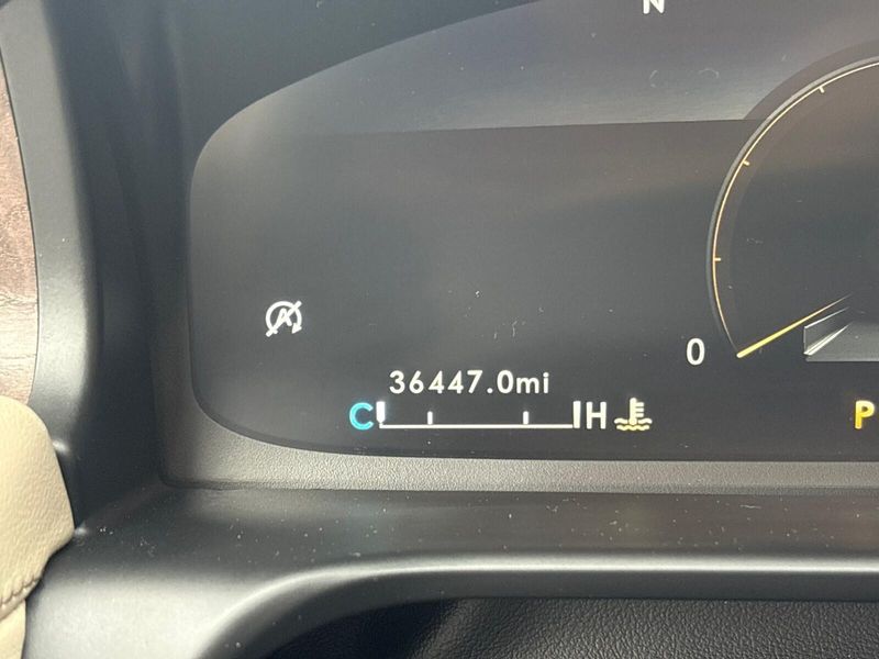 Used 2021 Lincoln Aviator ReserveImage 16