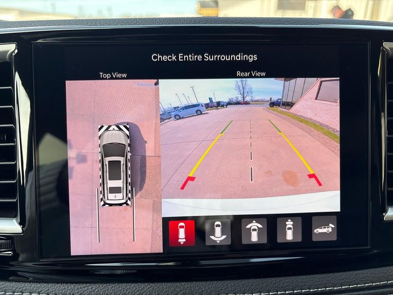 New 2026 Chrysler Pacifica SelectImage 18