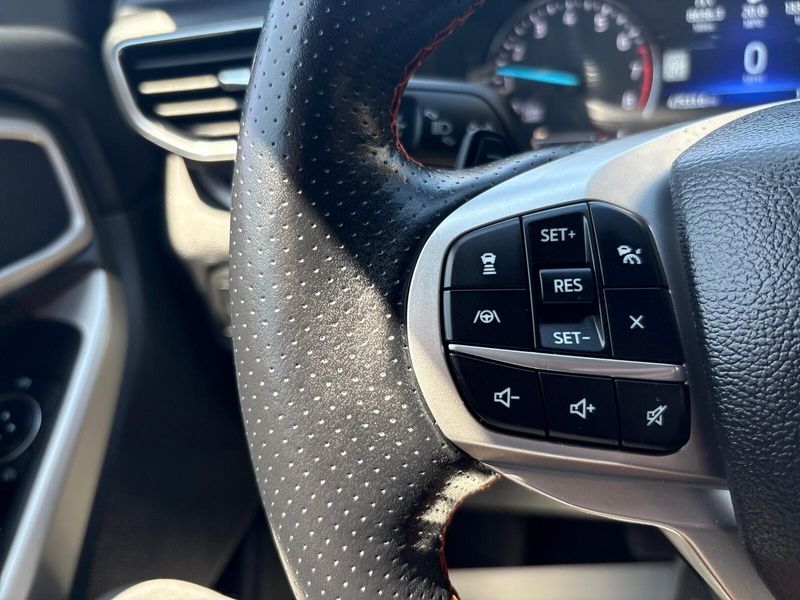 Used 2022 Ford Explorer TimberlineImage 16