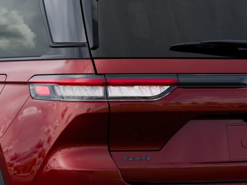 New 2025 Jeep Grand Cherokee Limited 4x4Image 31