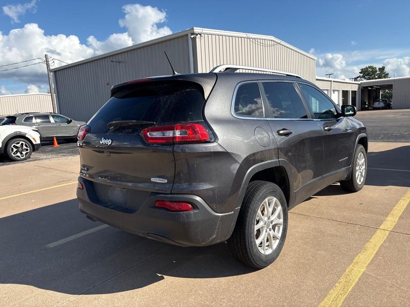 Used 2015 Jeep Cherokee Latitude AltitudeImage 5