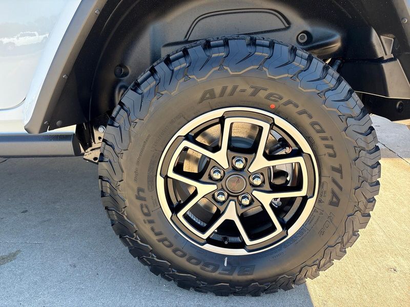 New 2027 Jeep Wrangler 4-door RubiconImage 11