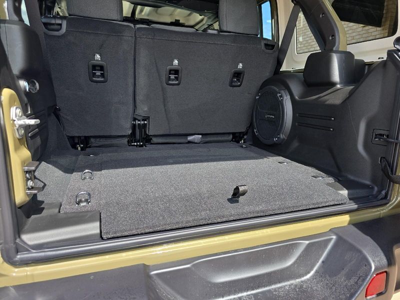 2025 Jeep Wrangler 4-door WillysImage 17