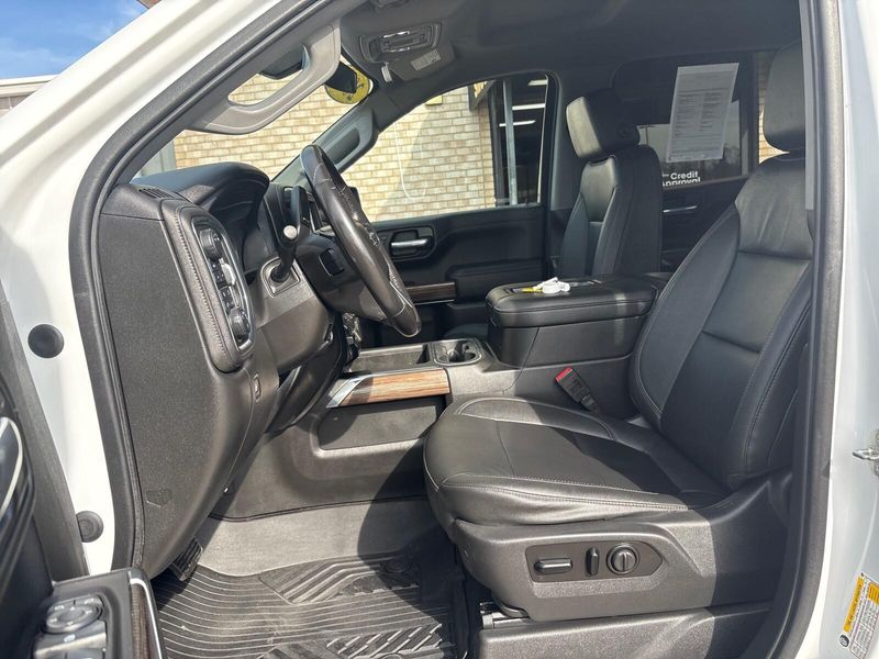 Used 2021 Chevrolet Silverado 1500 LT Trail BossImage 3