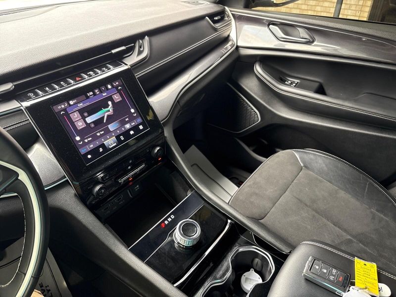 2021 Jeep Grand Cherokee L AltitudeImage 17