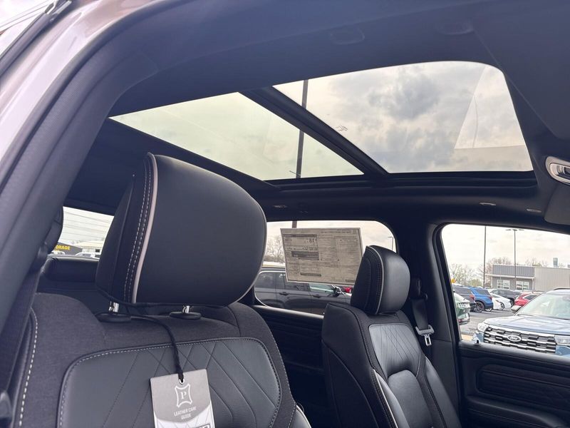 New 2026 RAM 1500 Limited Crew Cab 4x4 5