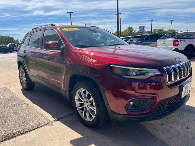 2021 Jeep Cherokee Latitude LuxImage 7