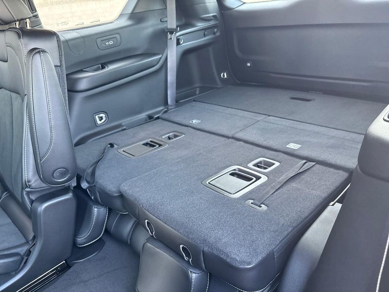 New 2025 Jeep Grand Cherokee L Altitude X 4x4Image 5