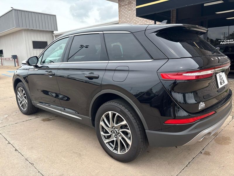 2022 Lincoln Corsair StandardImage 10