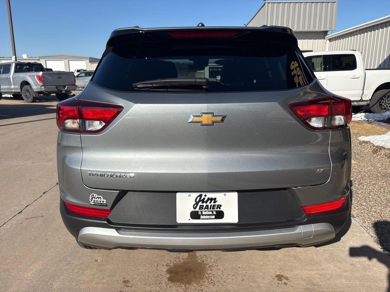 Used 2025 Chevrolet Trailblazer LTImage 9