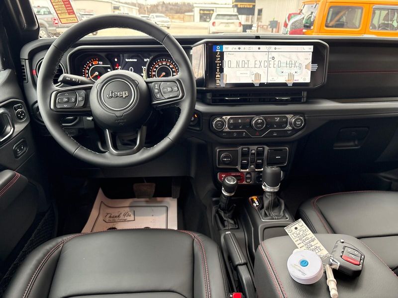 New 2026 Jeep Wrangler 4-door RubiconImage 5