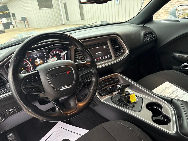 Used 2022 Dodge Challenger GTImage 5