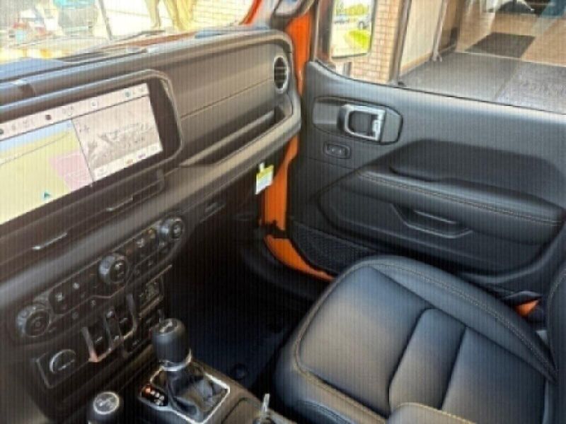 2025 Jeep Wrangler 4-door SaharaImage 26