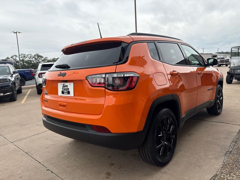 New 2026 Jeep Compass Latitude AltitudeImage 8
