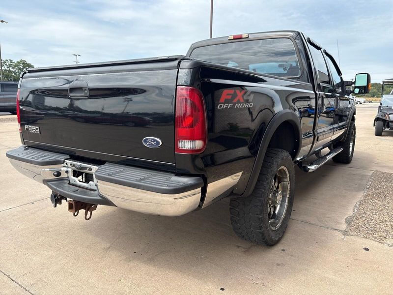 2003 Ford F-250 Lariat photo 9