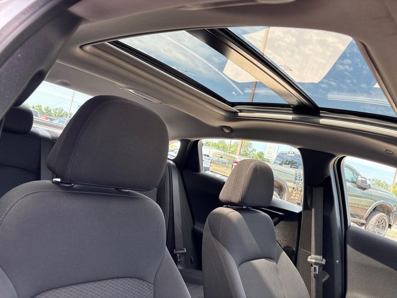 2022 Chevrolet Malibu LTImage 9