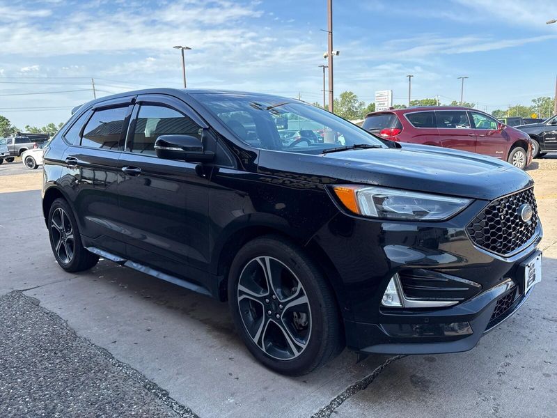 2019 Ford Edge STImage 8