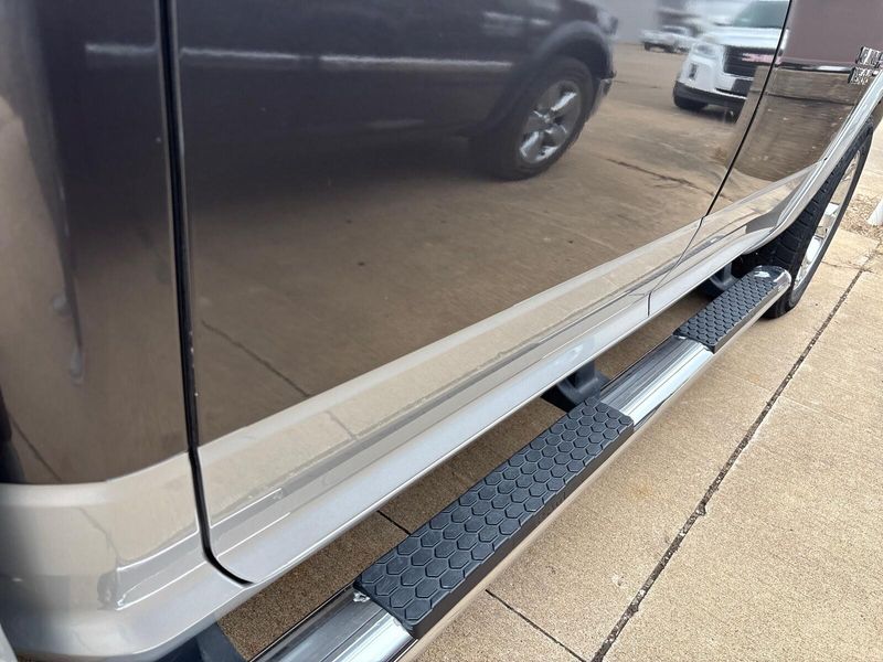 Used 2017 RAM 1500 LaramieImage 7