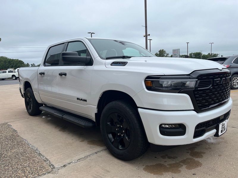 2025 RAM 1500 Tradesman Crew Cab 4x4 5