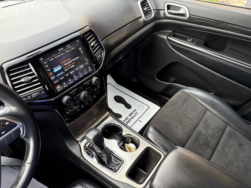 Used 2020 Jeep Grand Cherokee AltitudeImage 18
