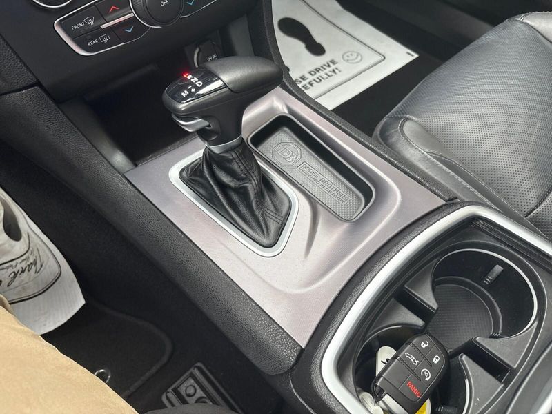 2022 Dodge Charger SXTImage 18