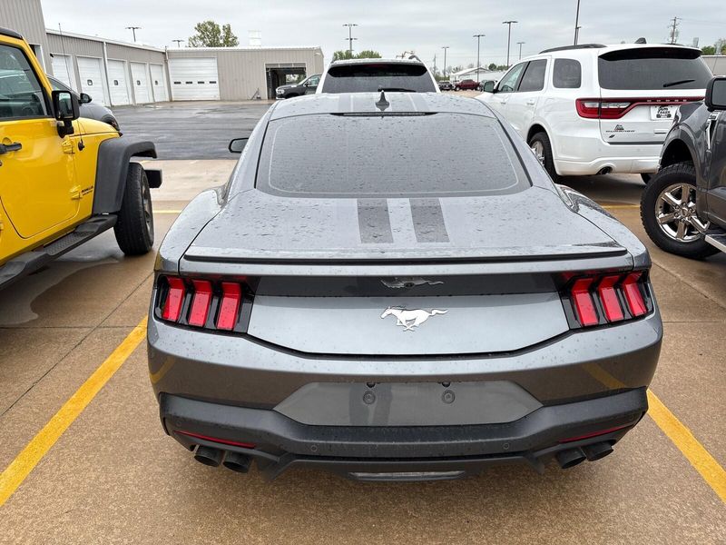 2024 Ford Mustang EcoBoostImage 7