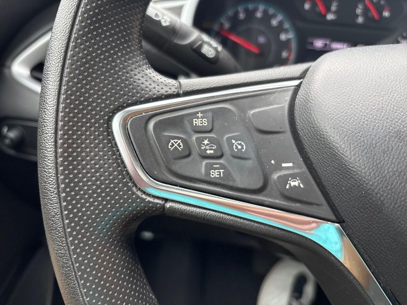 2023 Chevrolet Malibu LTImage 13