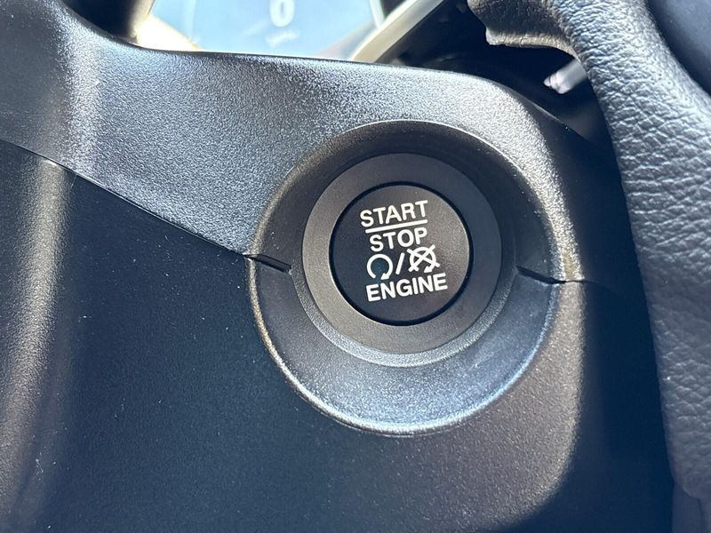 Used 2020 Jeep Compass LatitudeImage 20
