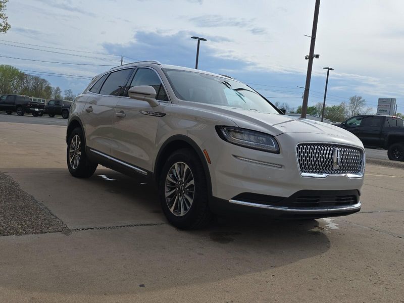 2022 Lincoln Nautilus StandardImage 6