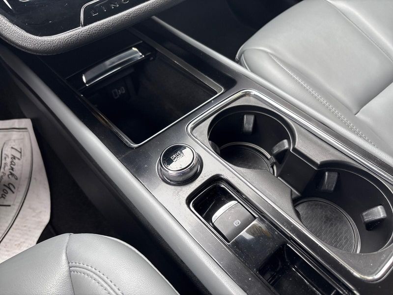 2022 Lincoln Corsair StandardImage 16