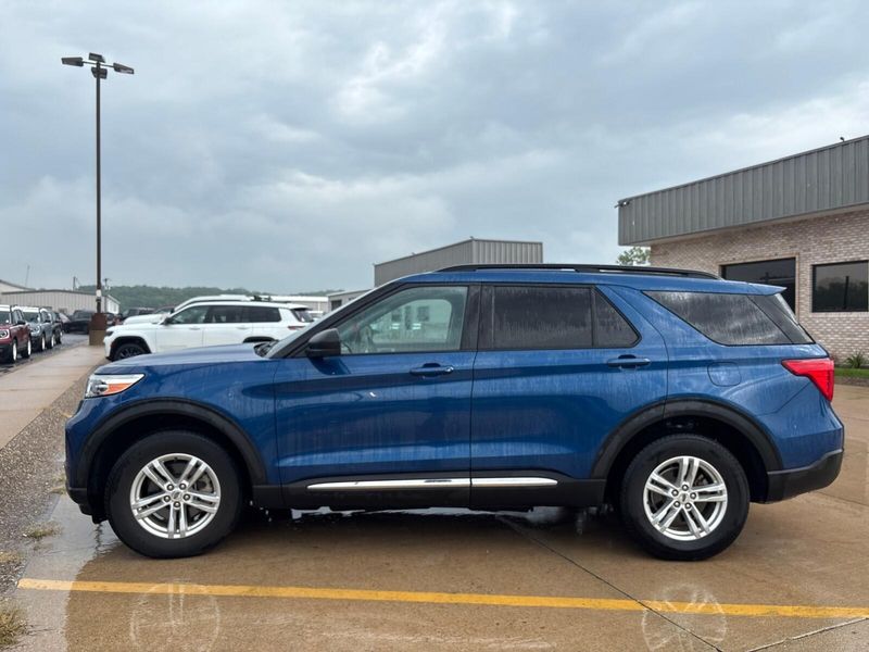 Used 2021 Ford Explorer XLTImage 9