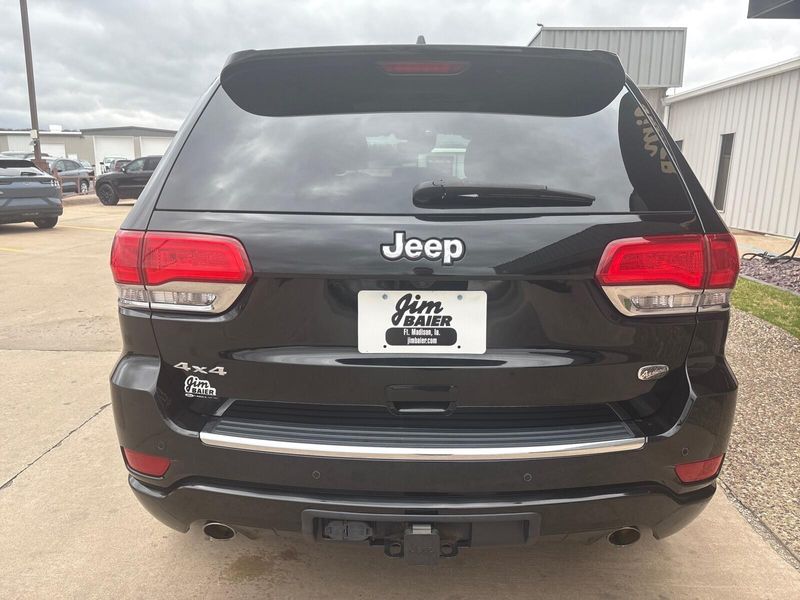 Used 2018 Jeep Grand Cherokee OverlandImage 12