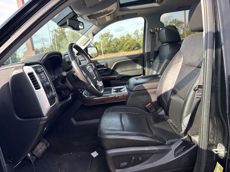 Used 2017 GMC Sierra 1500 SLTImage 10