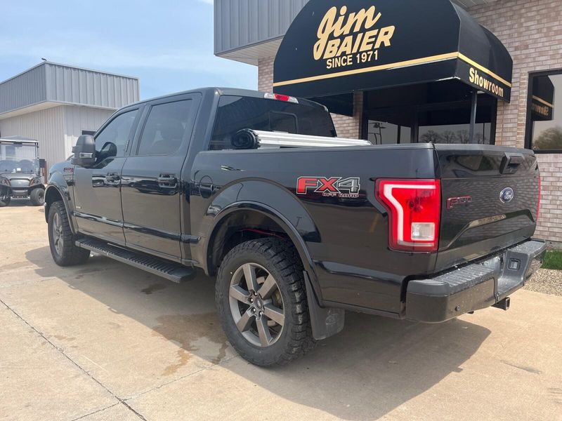 2017 Ford F-150 XLTImage 12