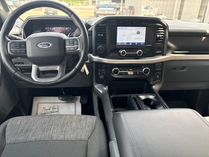 Used 2022 Ford F-150 XLTImage 5
