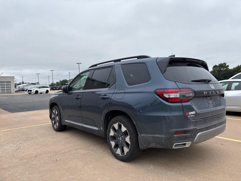 Used 2026 Honda Pilot TouringImage 7