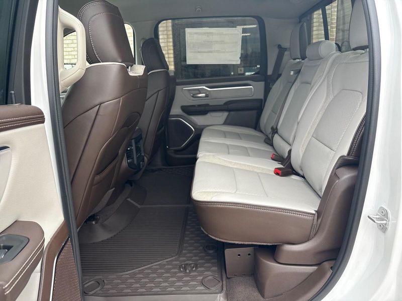 New 2027 RAM 1500 Laramie Crew Cab 4x4 5