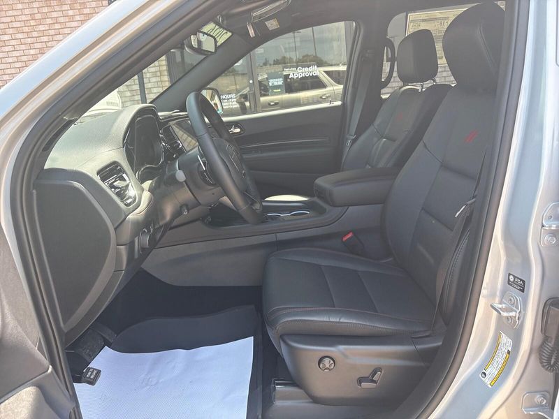 New 2026 Dodge Durango Gt Plus Awd Hemi V8Image 3