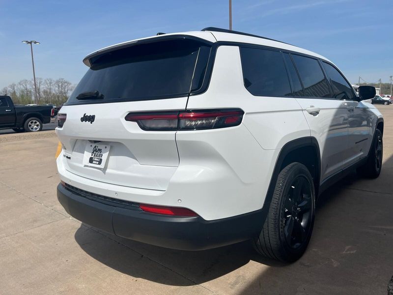 2021 Jeep Grand Cherokee L AltitudeImage 9