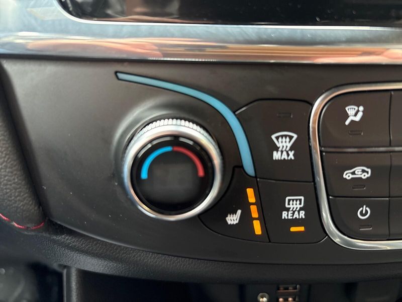 Used 2023 Chevrolet Traverse RSImage 23