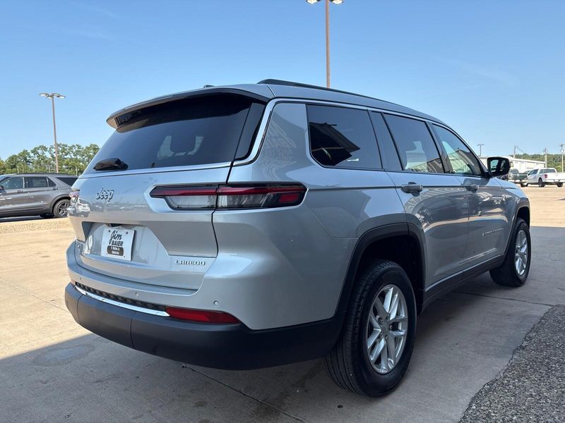 New 2025 Jeep Grand Cherokee L Laredo X 4x4Image 10