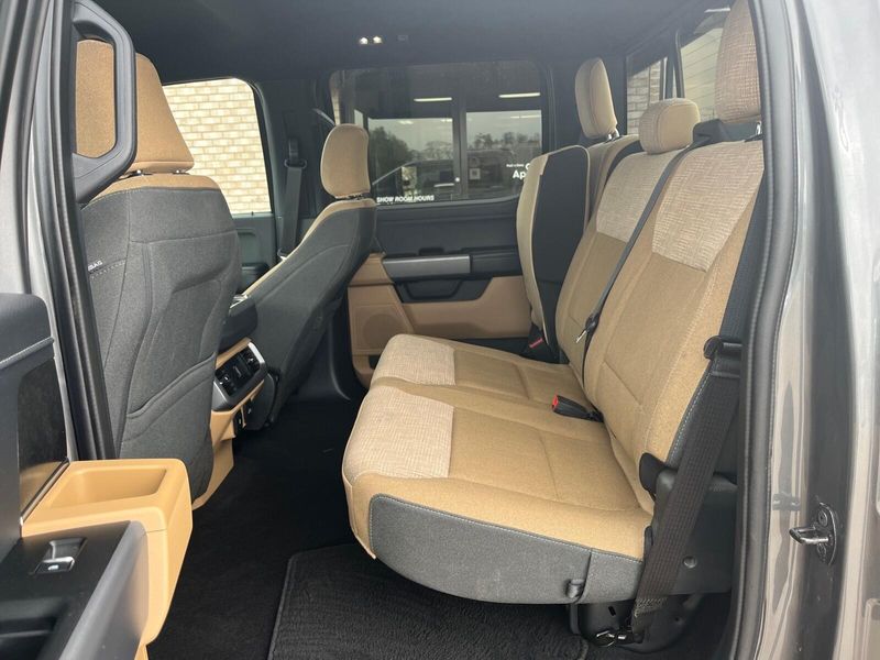 2023 Ford F-150 XLTImage 4