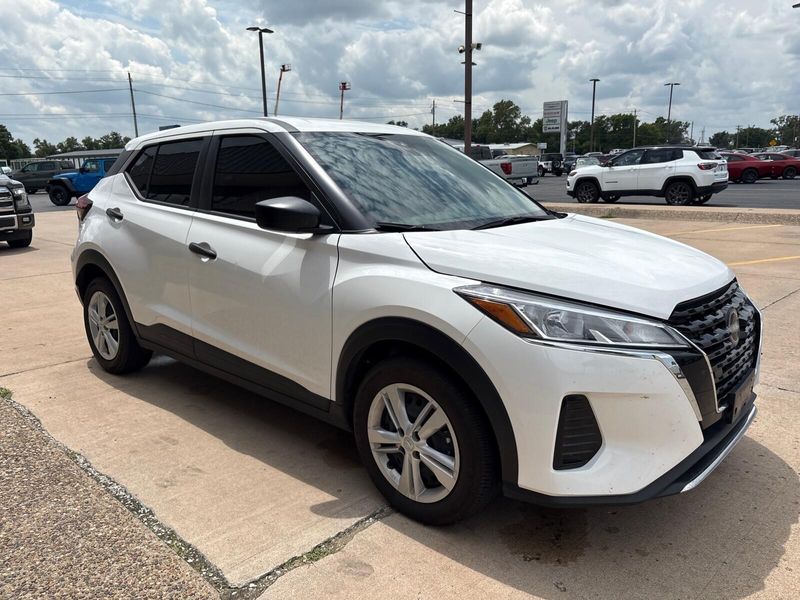 Used 2024 Nissan Kicks SImage 7