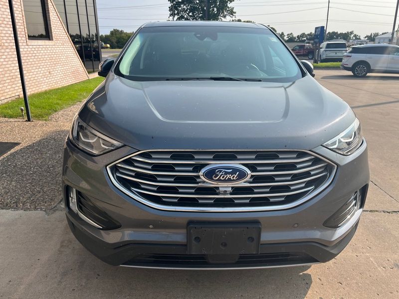 2022 Ford Edge TitaniumImage 6