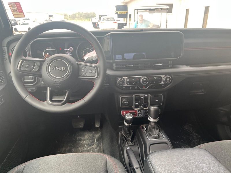 2024 Jeep Gladiator RubiconImage 5