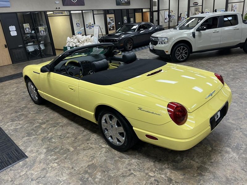 Used 2002 Ford Thunderbird w/Hardtop PremiumImage 21
