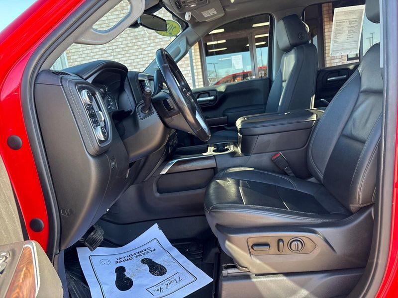 Used 2021 GMC Sierra 1500 SLTImage 3