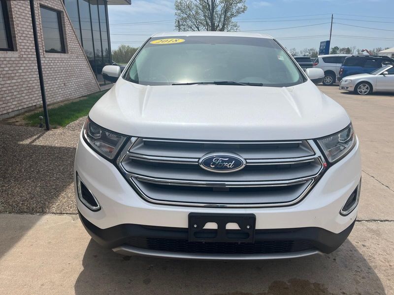 2018 Ford Edge TitaniumImage 6